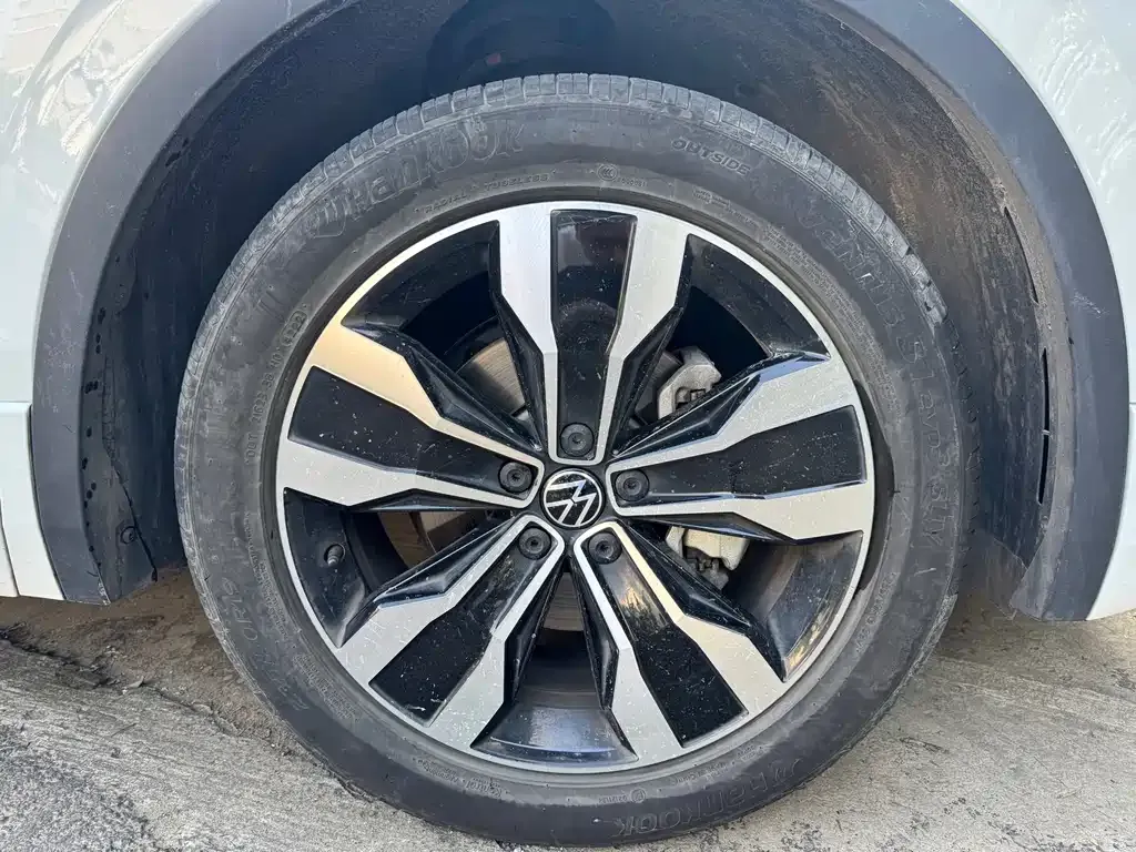 Volkswagen Tiguan L 2023 из CN, фото 4