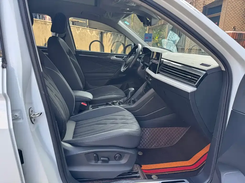 Volkswagen Tiguan L 2023 из CN, фото 5