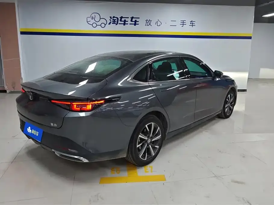 Changan Eado — фото 3