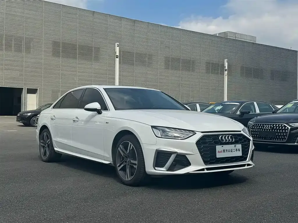 Audi A4L 2021 из CN, фото 3