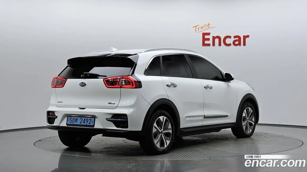 Kia Niro 2021 из KR, фото 2