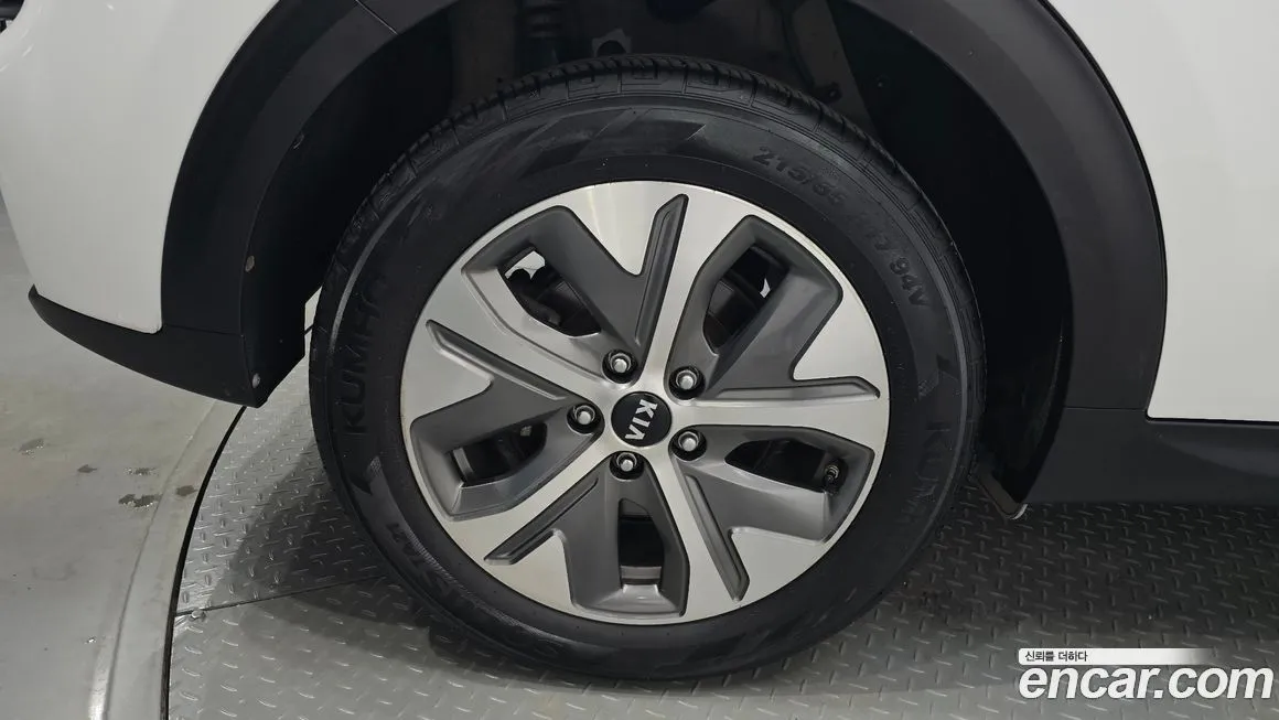 Kia Niro 2021 из KR, фото 5