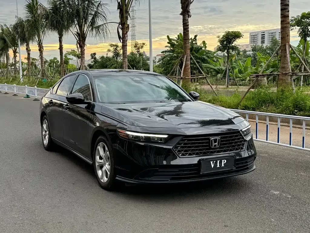 Honda Accord — фото 2