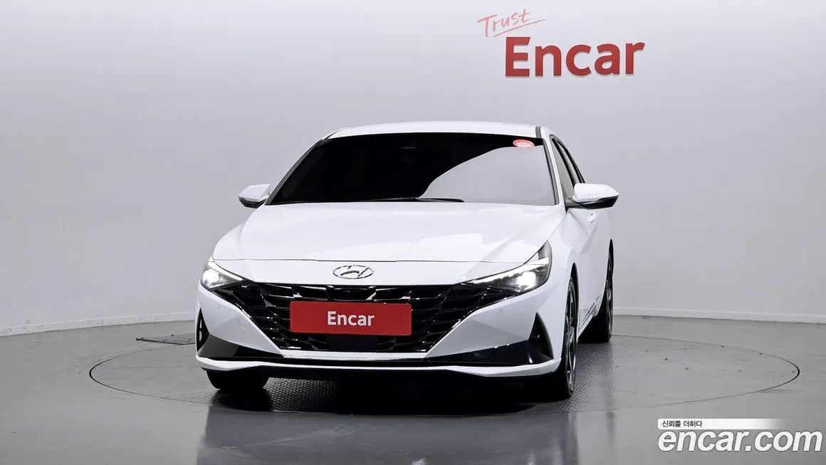 Hyundai AVANTE — фото 3