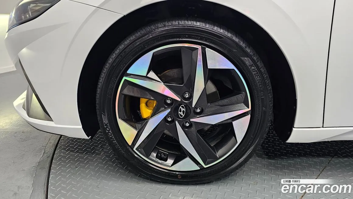 Hyundai AVANTE — фото 5