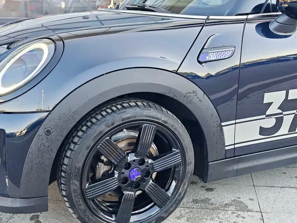 MINI Cooper (3-door) 2024 из CN, фото 4