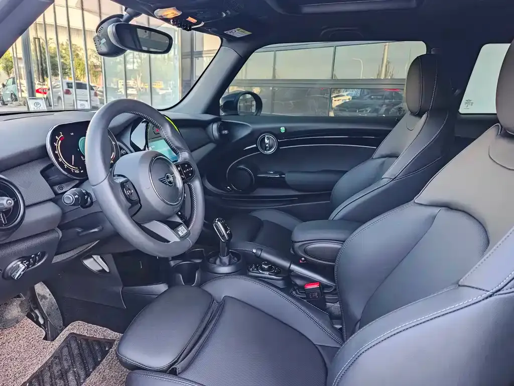 MINI Cooper (3-door) 2024 из CN, фото 7