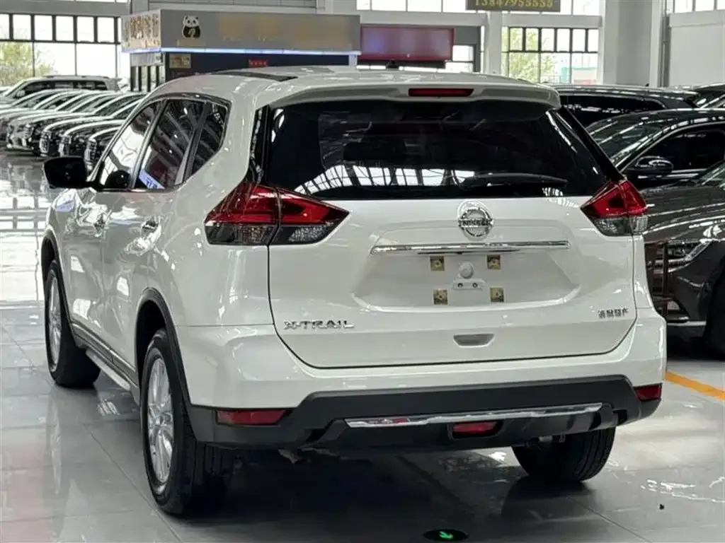 Nissan X-Trail — фото 10