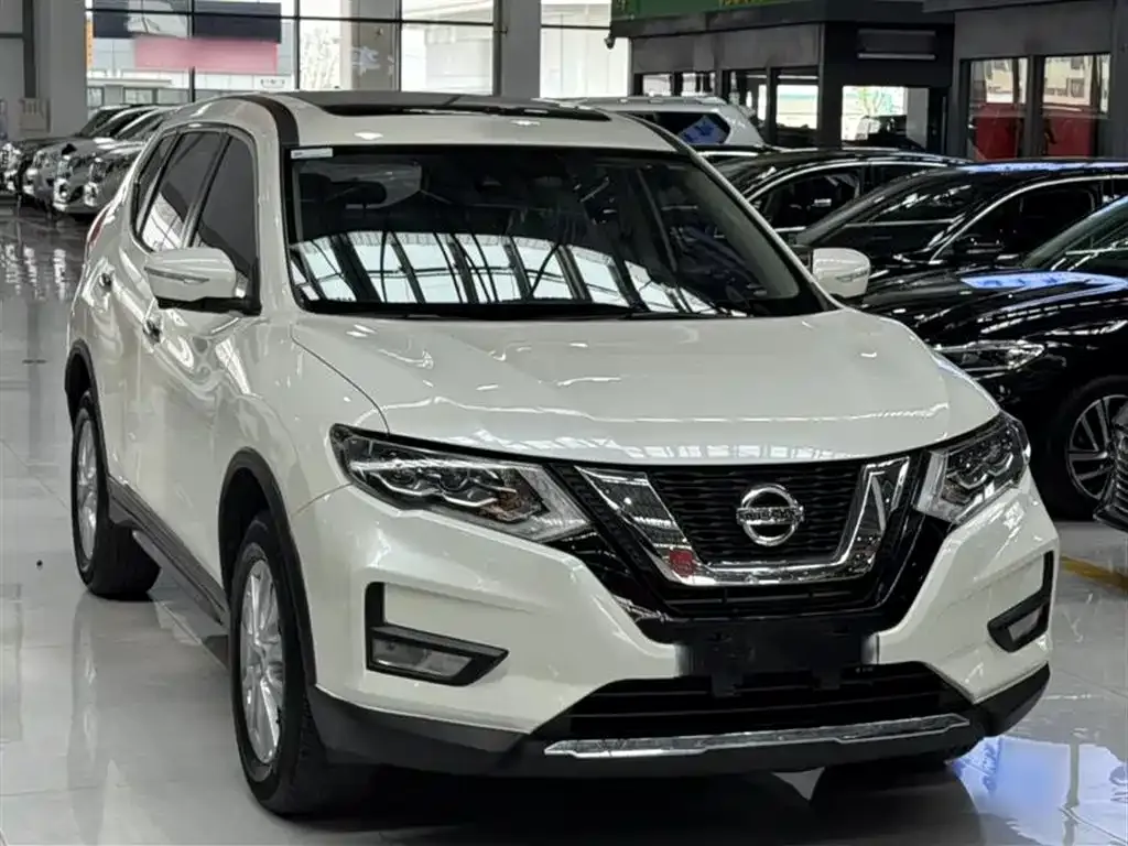 Nissan X-Trail — фото 9