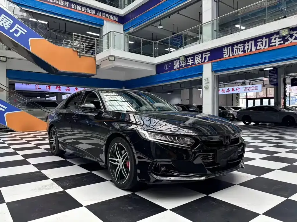 Honda Accord — фото 3
