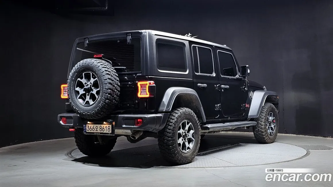 Jeep Wrangler — фото 2