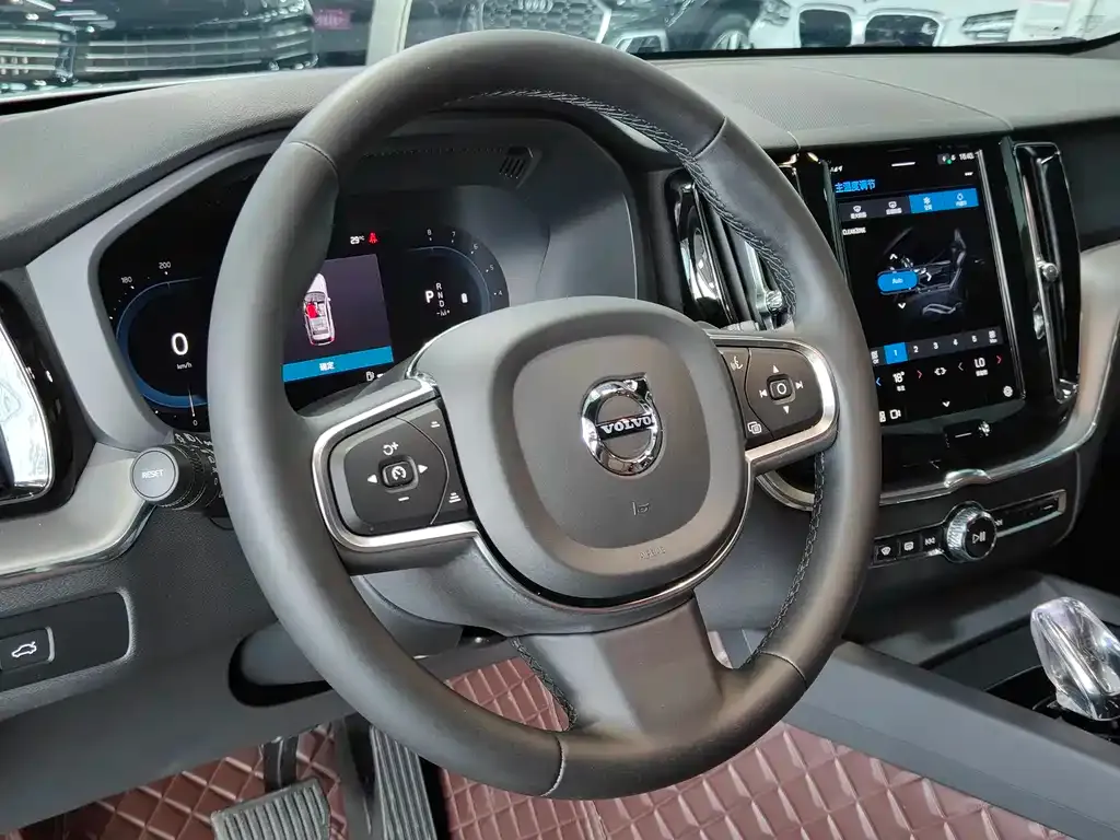 Volvo XC60 2024 из CN, фото 9