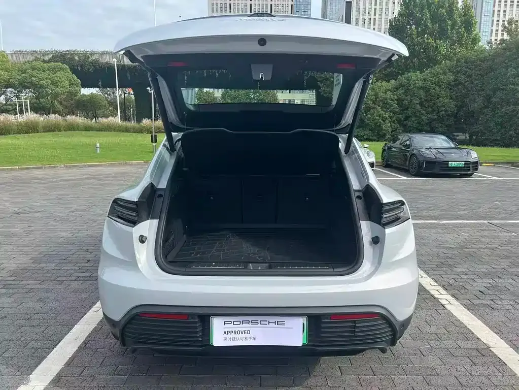 Porsche Macan EV — фото 9