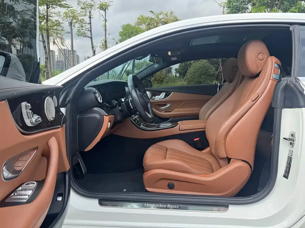 [object Object] E-Class (Import) 2023 из CN, фото 4