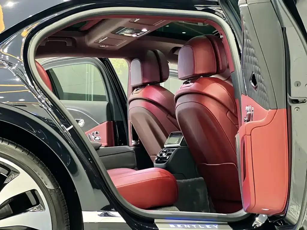 Bentley Flying Spur 2021 из CN, фото 8