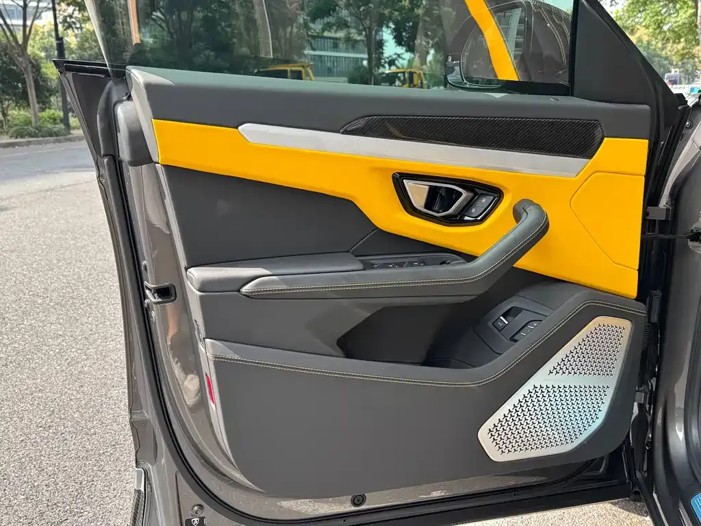 Lamborghini Urus 2021 из CN, фото 9
