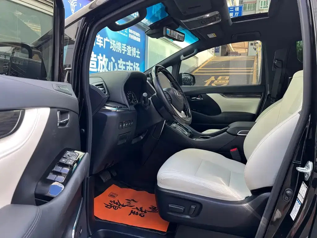 Lexus LM 2021 из CN, фото 3