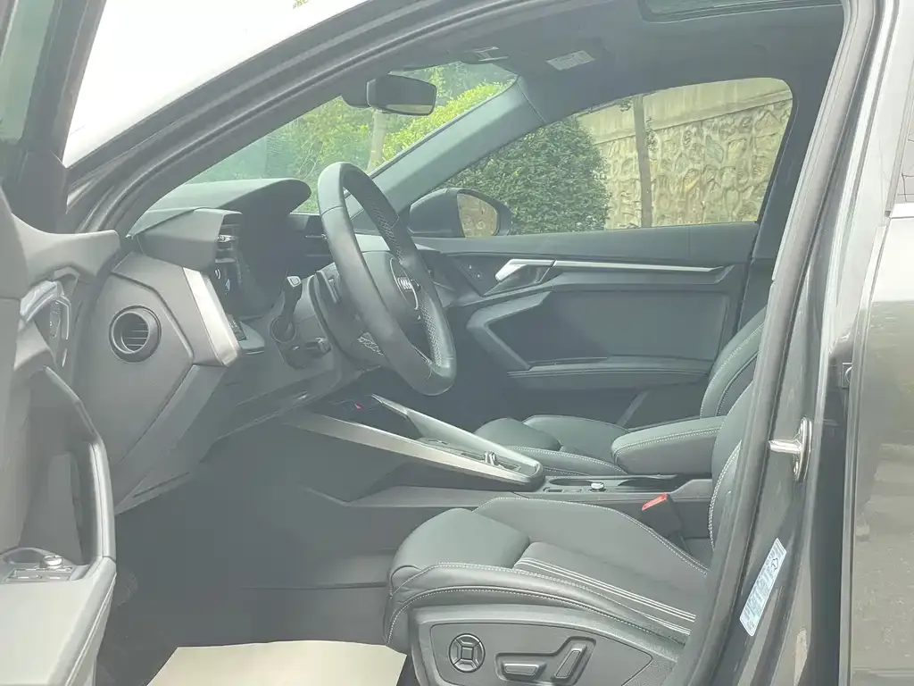 Audi A3 2024 из CN, фото 8