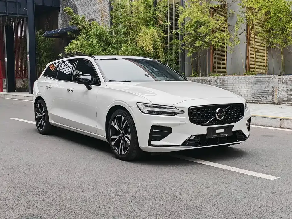 Volvo V60 — фото 3