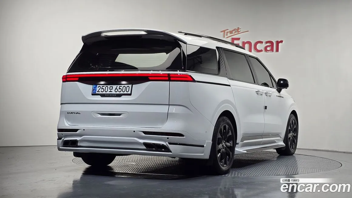 Kia Carnival 2023 из KR, фото 2