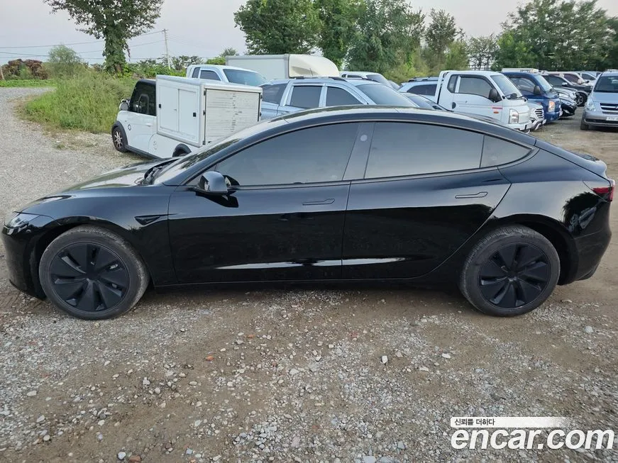 Tesla Model 3 2025 из KR, фото 4