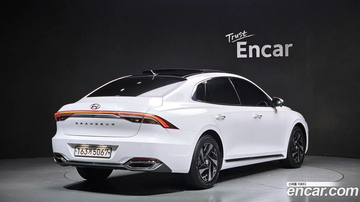Hyundai Grandeur 2022 из KR, фото 2