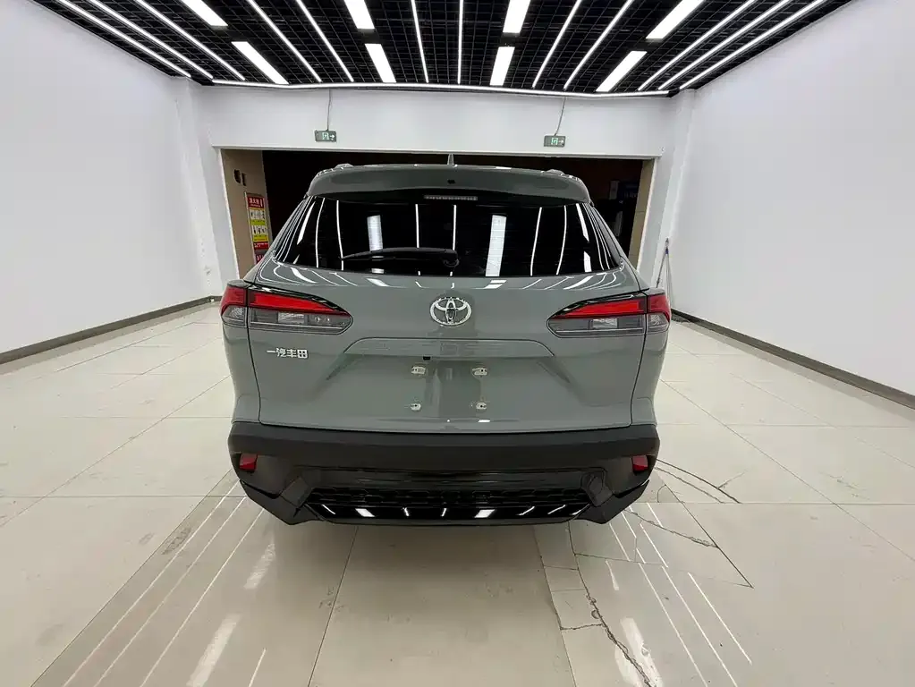 Toyota Corolla Cross 2022 из CN, фото 5