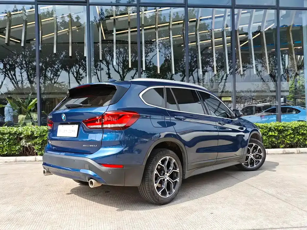 BMW X1 2022 из CN, фото 2
