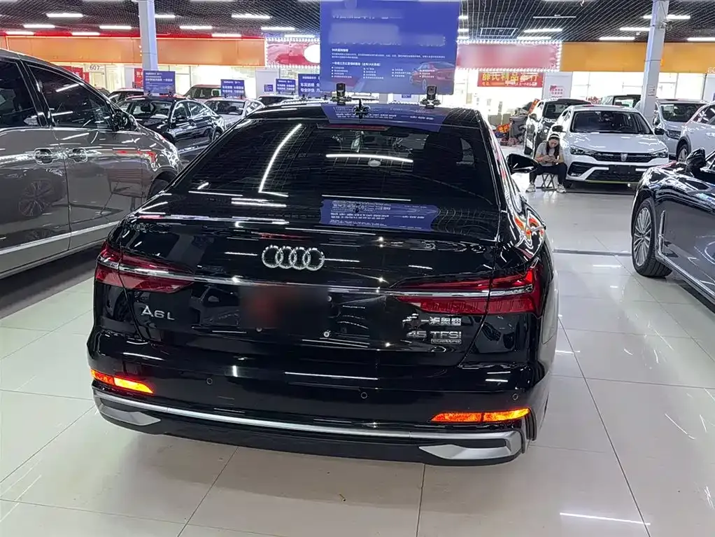 Audi A6L 2024 из CN, фото 10