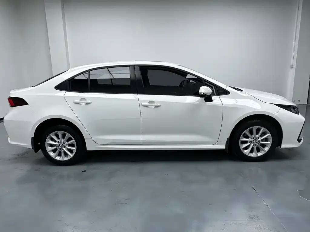 Toyota Corolla 2021 из CN, фото 4