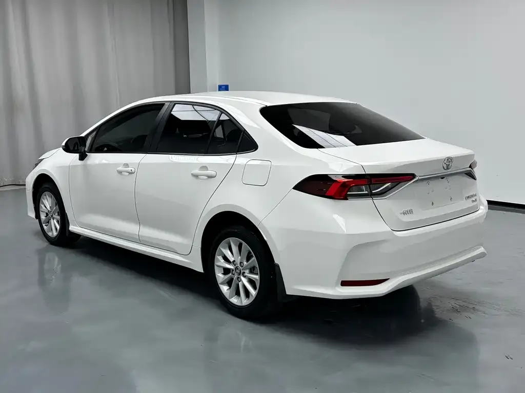 Toyota Corolla 2021 из CN, фото 8