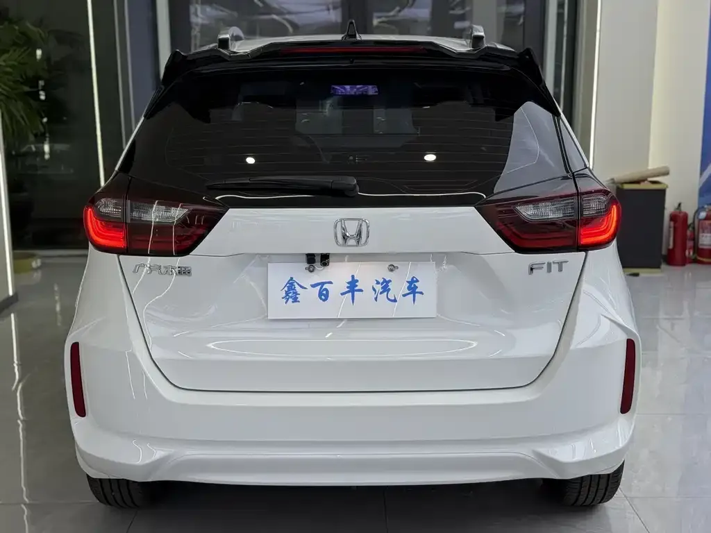 Honda Fit 2023 из CN, фото 9