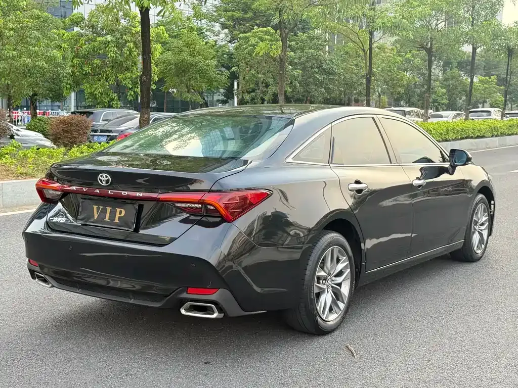 Toyota Avalon 2022 из CN, фото 10