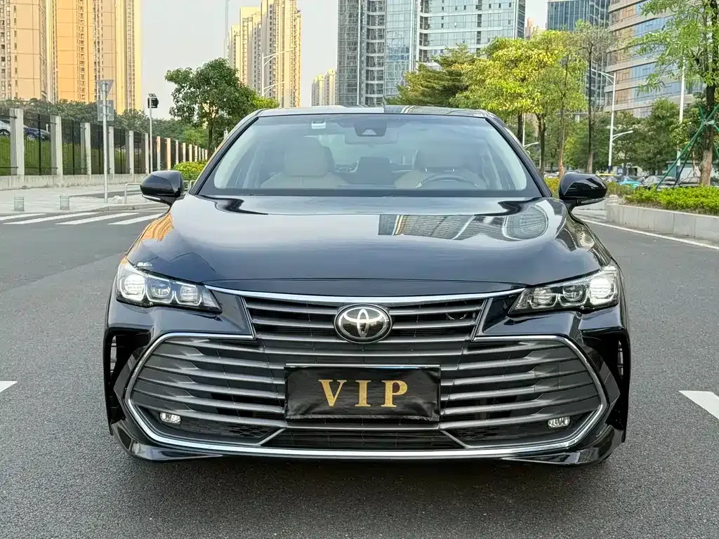 Toyota Avalon 2022 из CN, фото 2