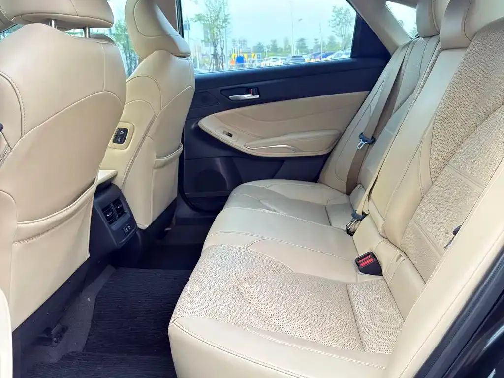 Toyota Avalon 2022 из CN, фото 7
