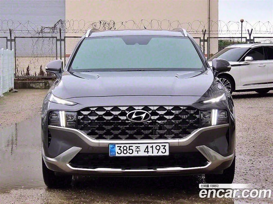 Hyundai Santafe — фото 1