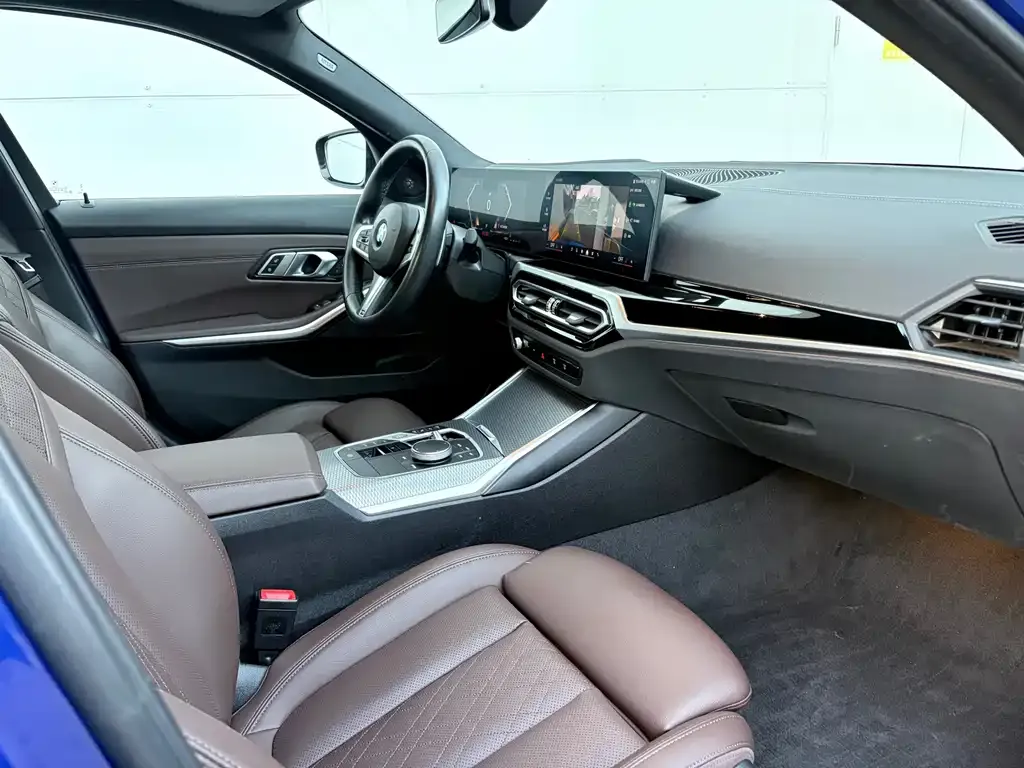 BMW 3 Series 2023 из CN, фото 5