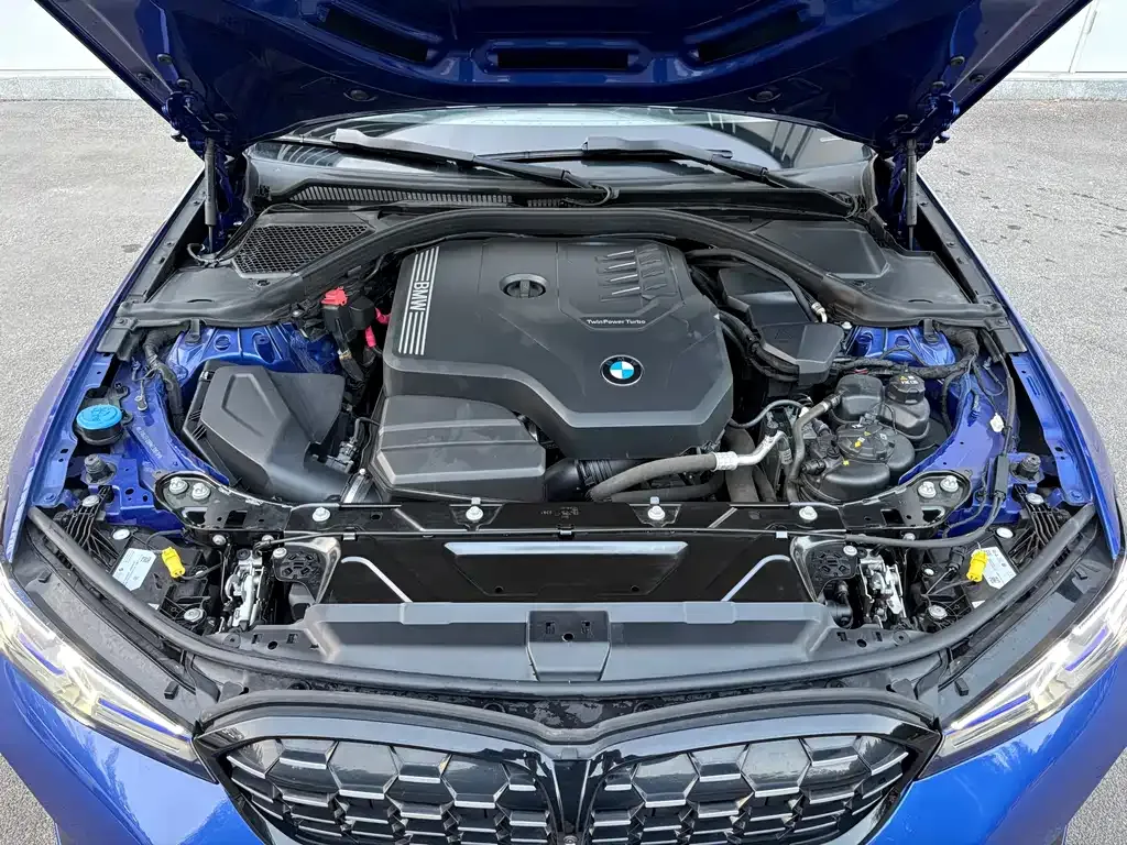 BMW 3 Series 2023 из CN, фото 7