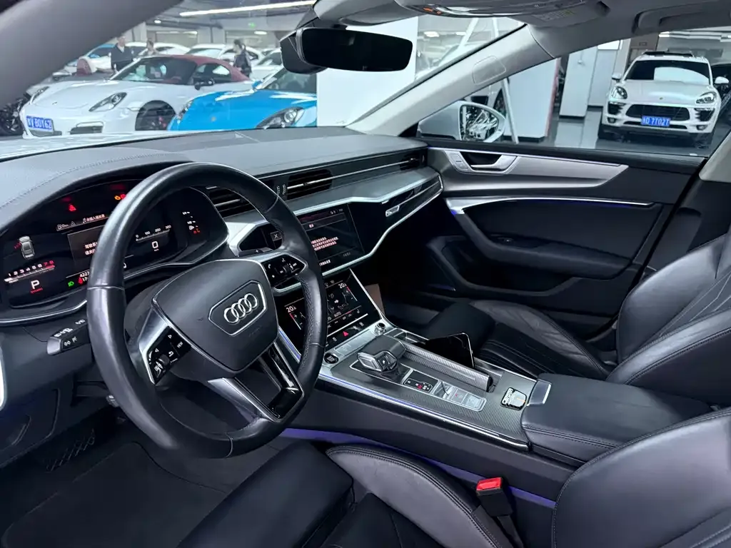 Audi A7 2022 из CN, фото 5