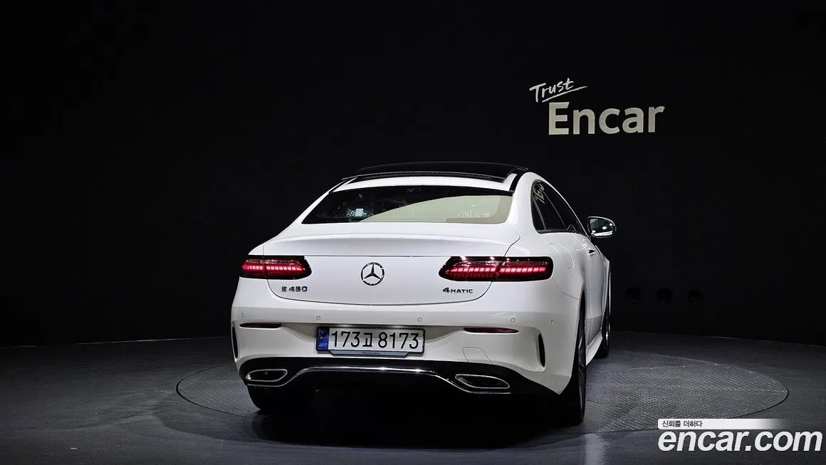 Mercedes-Benz E-Class — фото 4