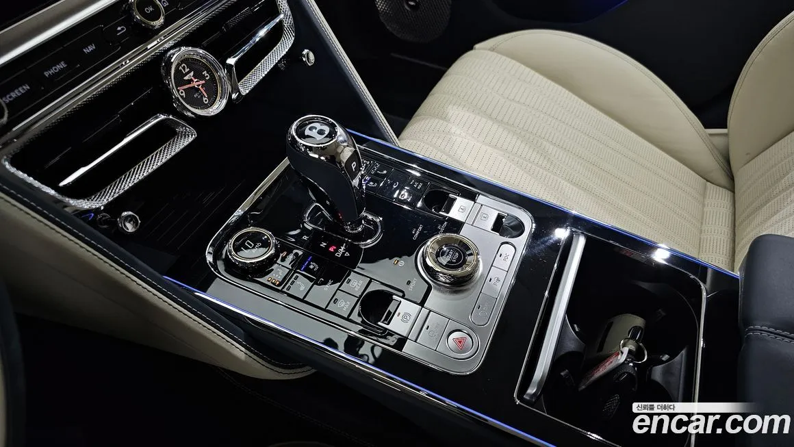 Bentley Flying Spur 2024 из KR, фото 9