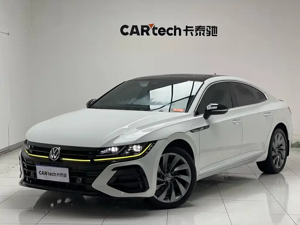 Volkswagen CC 2023 из CN, фото 1