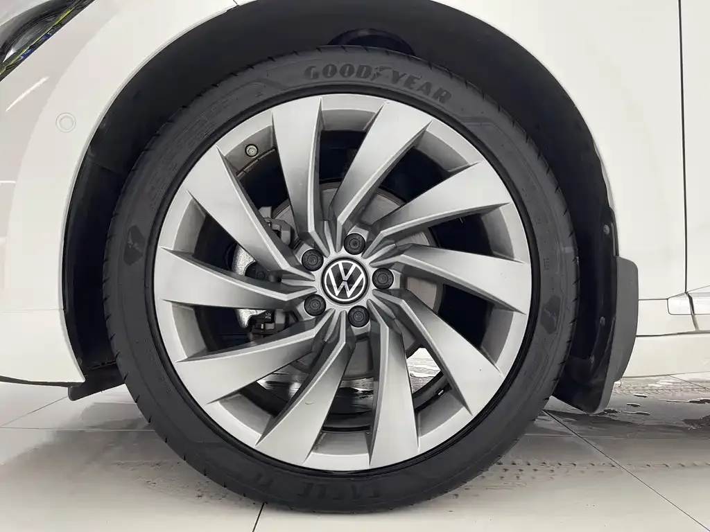Volkswagen CC 2023 из CN, фото 7