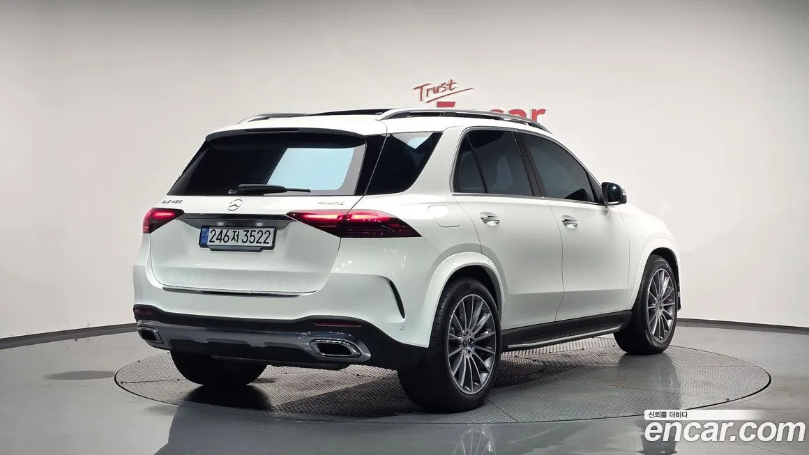Mercedes-Benz GLE-Class — фото 2