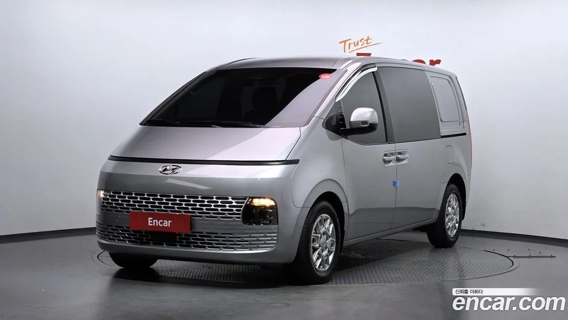 Hyundai Staria 2022 из KR, фото 1