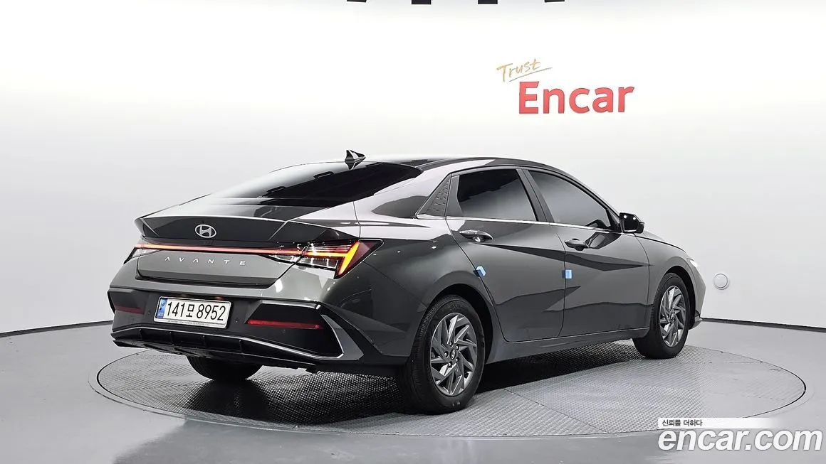 Hyundai AVANTE — фото 2