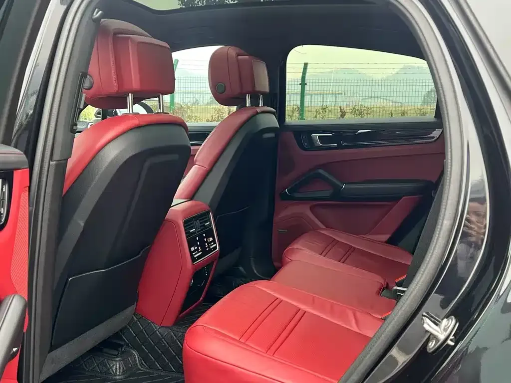 Porsche Cayenne 2022 из CN, фото 4