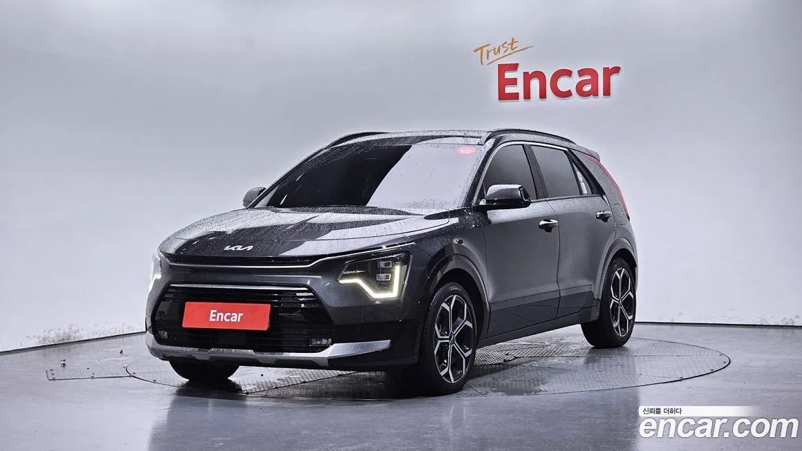 Kia Niro — фото 1