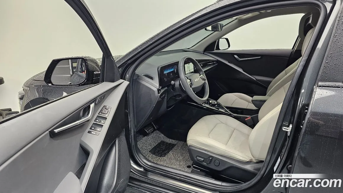 Kia Niro — фото 10