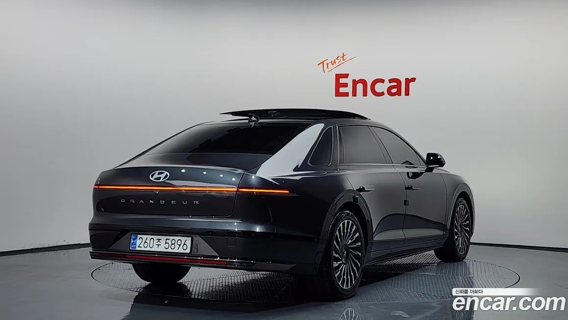 Hyundai Grandeur 2023 из KR, фото 2